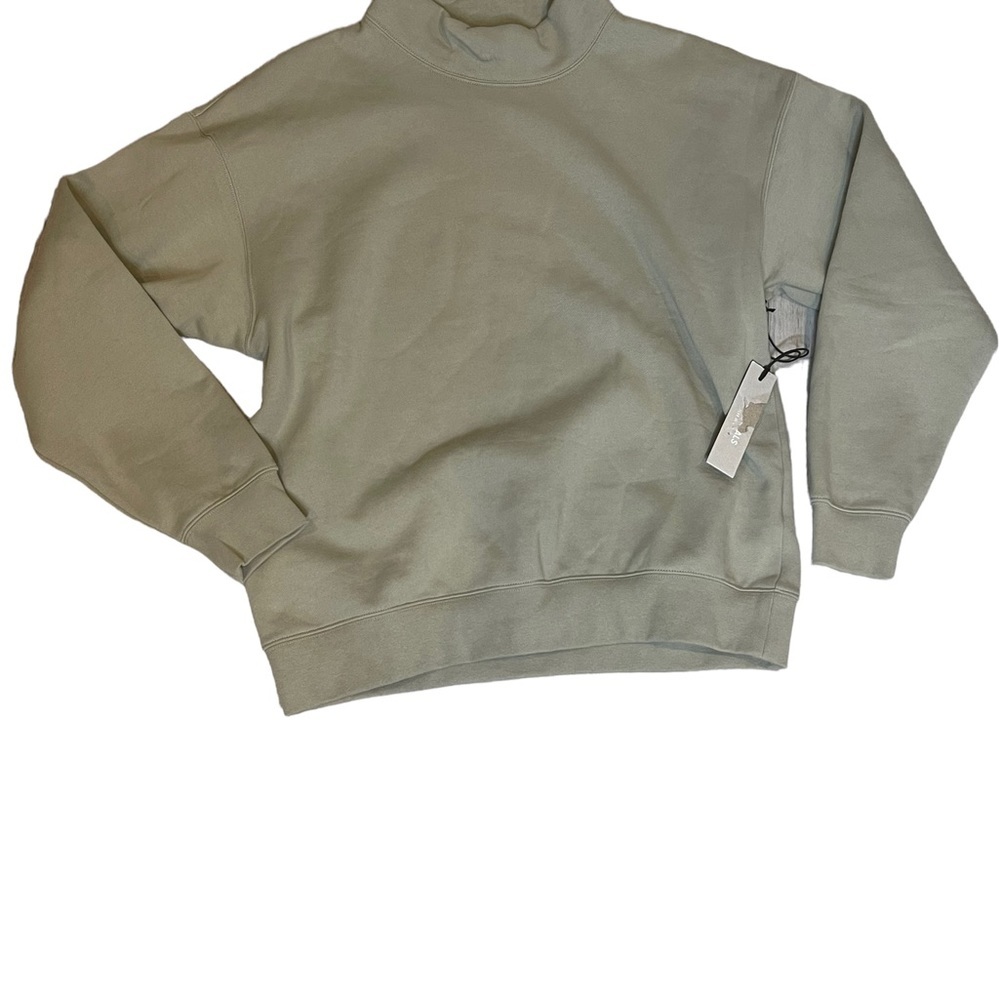 NWT Fear of God Essentials Green Mock Neck Sweatshirt Back Logo plate Medium - Picture 3 of 9